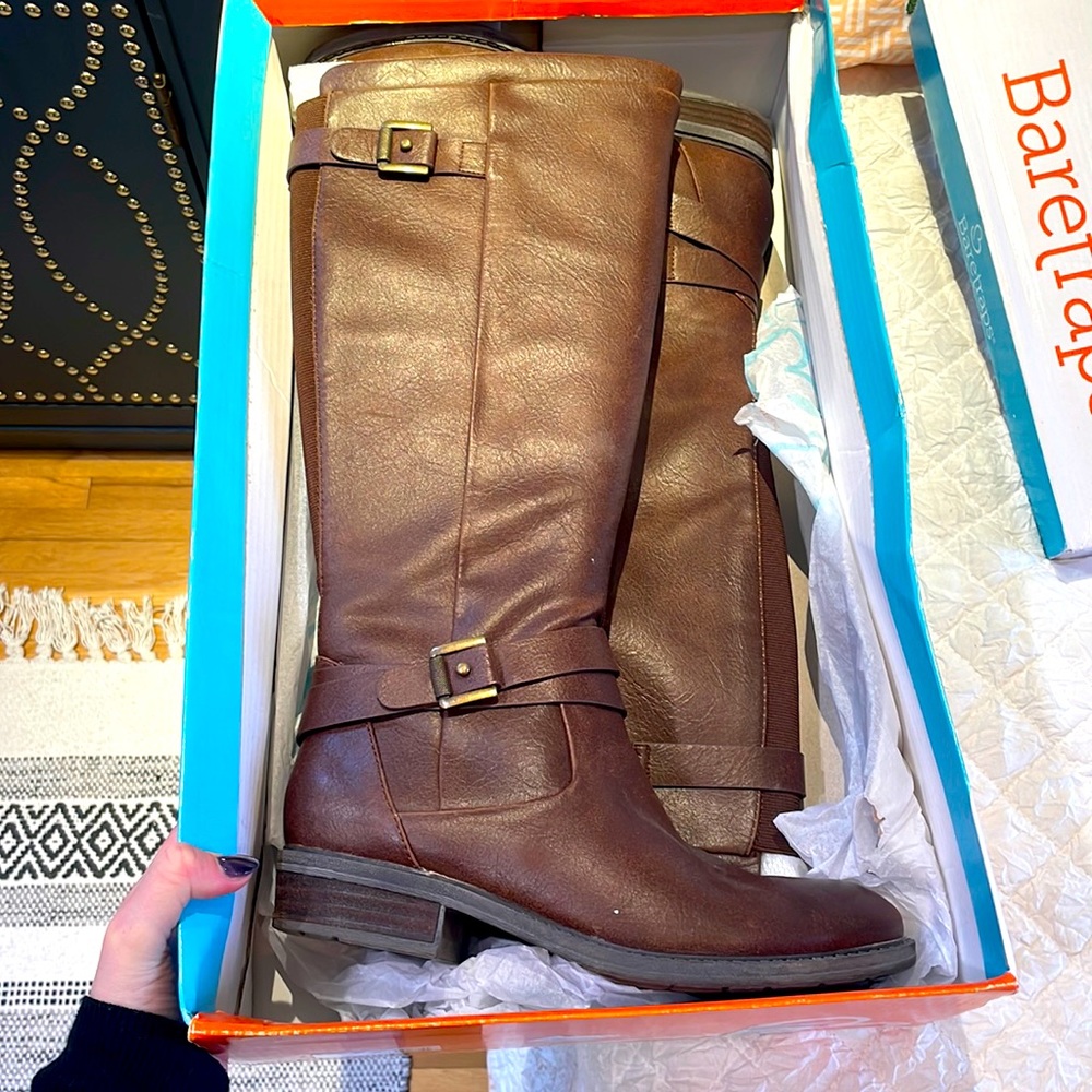 Barertraps rider boots size 7 in dark brown great condition- worn once